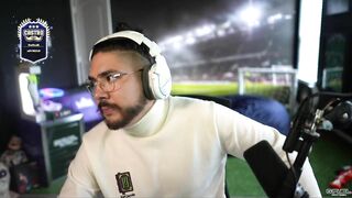 Castro1021 rage quits stream after losing to bateson87