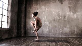 Dance Inspired Vinyasa Yoga Flow Improv