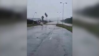 KZN Floods Devastation (Durban, Pinetown, Amanzimtoti, Uvongo Beach) recap on 17 April 2022