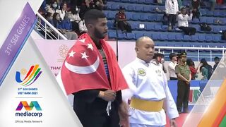 Thai coach forfeits gold medal bout with Singapore & shows judge the ???? | Pencak Silat SEA Games 2021