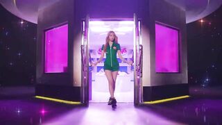 ITZY “SNEAKERS” M/V @ITZY