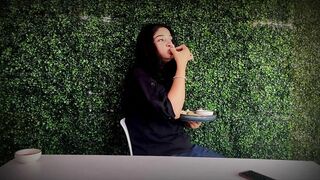 1 Minute Momos Eating Challenge????????| Fun2oosh Food