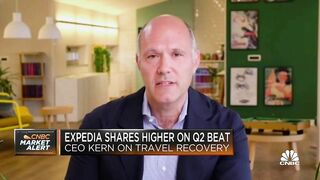 The trends are pretty strong in travel with no view of weakening, says Expedia CEO