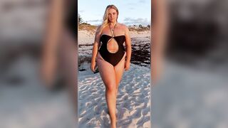 Curvy Fashion Model (Kate Wesley Biography) Plus size Model and fashion Blogger