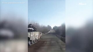 Ukrainian taunts Russian soldiers in broken down tank