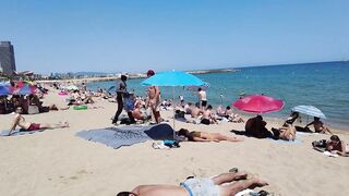 Beach Walking tour - Barcelona Spain - Barceloneta Beach 2022