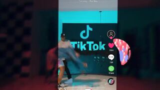 5- TikTok - Toxic Crow Video Oficial 4K ( Album La Vuelta ) Complot Records By Freddy Graph