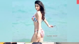 Baapre!! Baap ???? Yeh Kya Mouni Roy Hot Bikini Looks Enjoy In Beach Flaunt किया Figure Video Viral