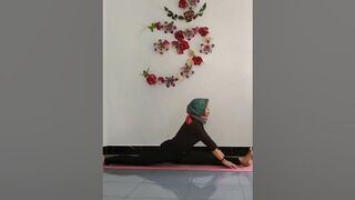 Unexpected #viral Muslim #Yoga #girl Different Type Yoga Pose