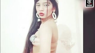 Delhi Metro Bikini Girl Viral: Metro में बिकिनी पहन लड़की ने किया सफर, कहा, 'यह मेरी व्यक्तिगत पसंद'