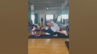 Twisting and stretching posture training by Yogirathin