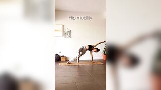 Stretching and Contortion | Yoga Flow for HIP OPENER #contortion #shorts #YOGADAILYPRACTICEZ