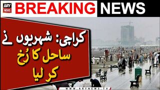 Karachi citizens headed for the beach