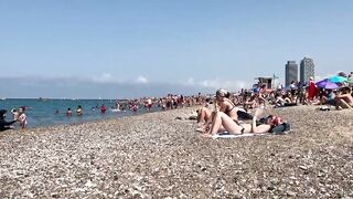 MUST SEE ???? THE HOTTEST DAY ???? on Barceloneta beach 4k Spain Beach Walking Tour