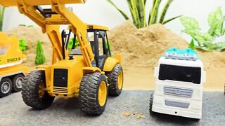 Compilation of excavator dump truck and tractor playing in the sand - Toy car story