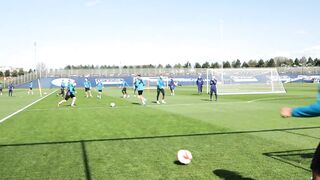 What a shot!! | Training games in the sun  ☀️ ???? | Man City Training