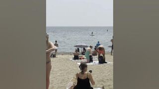 ???????? Hot day at Barcelona beach
