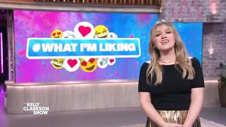 Kelly Clarkson Meets Viral TikTok 7-Year-Old Drummer