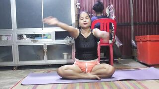 Flexible Legs Stretching - 3 Min Yoga Feet Contortion Woukout