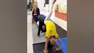 #instagram #flexibility #yoga #flexible #fitness #advancedyoga #gymnastics #workout #sumitubba