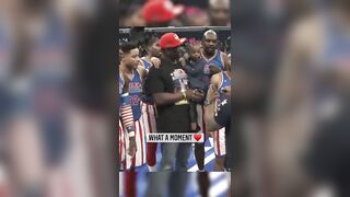 This is the greatest video ever. (via Harlem Globetrotters)
