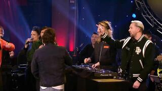 Kris Kross Amsterdam, Donnie, Tino Martin - Vanavond (Uit M'n Bol) (Hazes Is De Basis)