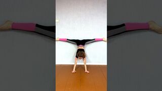 Can you repeat it? Handstand split #stretching#acrobatic#dancer#shorts#split#trend