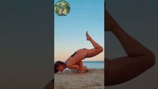 She Has Amazing Flexibility & Strength Doing Beach Yoga #shorts