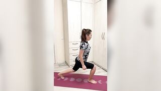 Calming yoga workout / 4k stretching session????