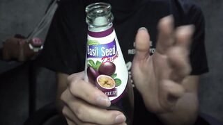 ASMR | Flexible hands continuously tap the glass bottle