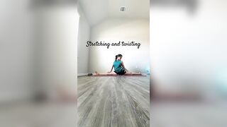 Stretching and twisting practice #yoga #hanumanasana #monkeypose #stretchingworkout #ytshorts #video