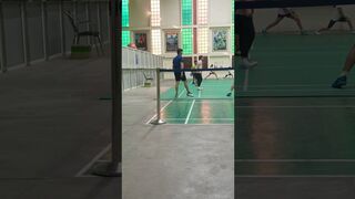 Stretching!!!????☺️#badminton #shorts #pvsindhu #leechongwei #fitness #badmintonindonesia