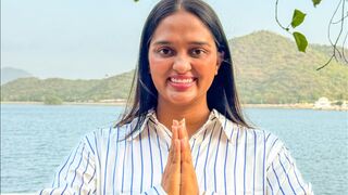 Yoga at Ganga Ghat |Yoga with Urmi Pandya