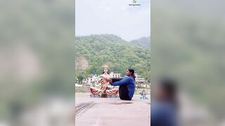 Yoga at Ganga Ghat |Yoga with Urmi Pandya