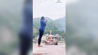 Yoga at Ganga Ghat |Yoga with Urmi Pandya