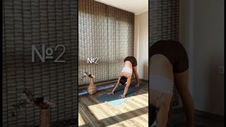 morning stretching ???? ???? #shorts #viral #ytshorts #yoga #trending #challenge #flexibility @Yogalifee