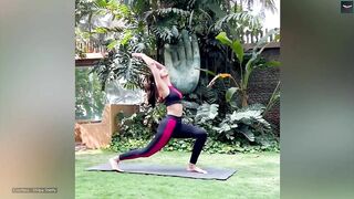 Shilpa Shetty aces Difficult Yoga Asanas; Fans say 'Ramdev Baba se Kam nahin ho Aap'