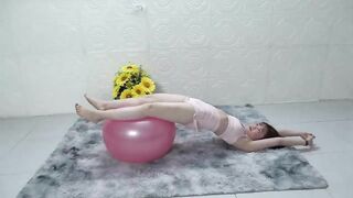 Hot Yoga - Yoga Ball Stretching , Bella StretChing Yoga